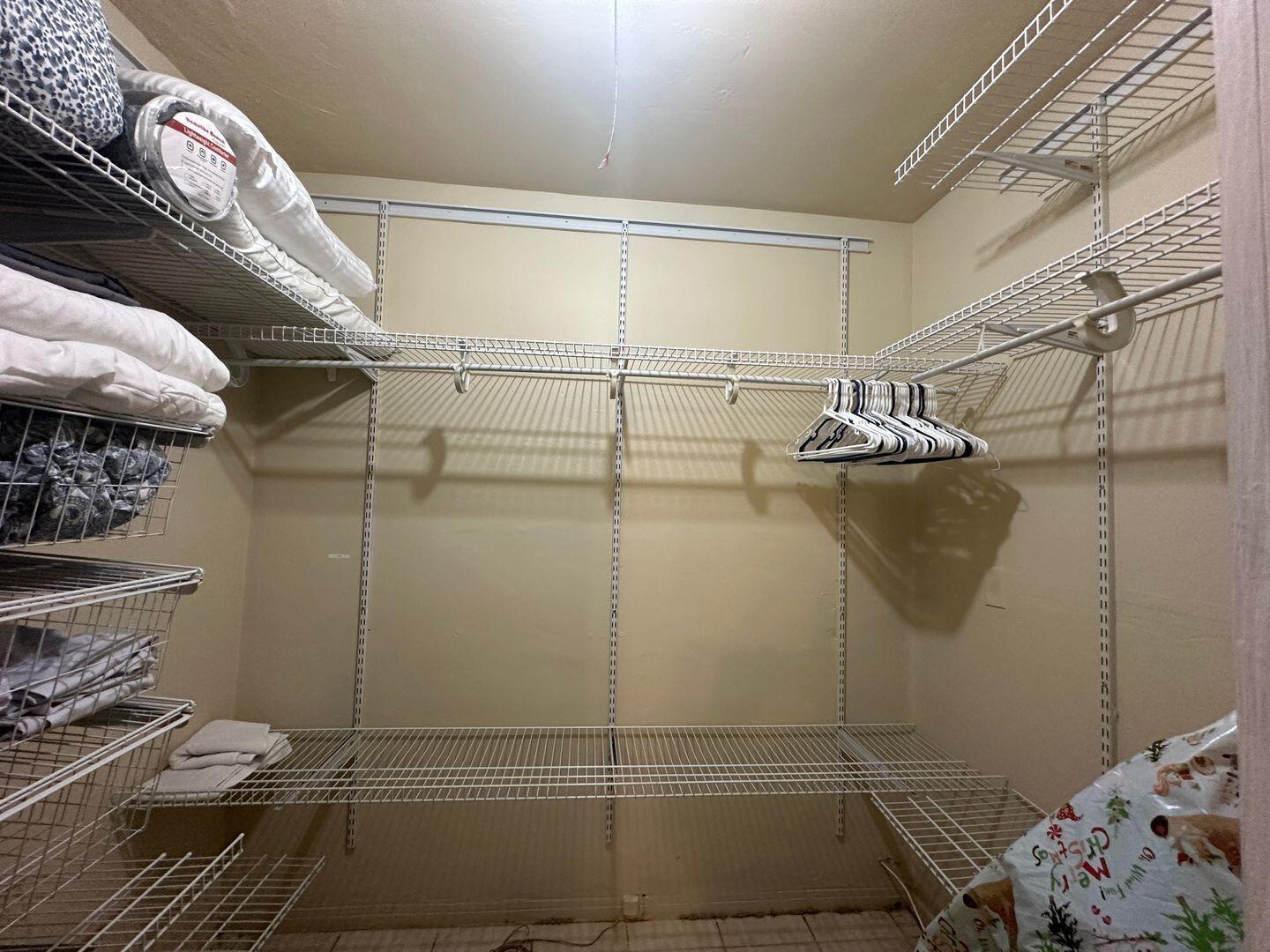 OAKLAND PARK SECOND ADD - Residential Lease