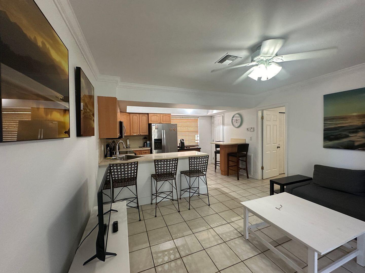 OAKLAND PARK SECOND ADD - Residential Lease