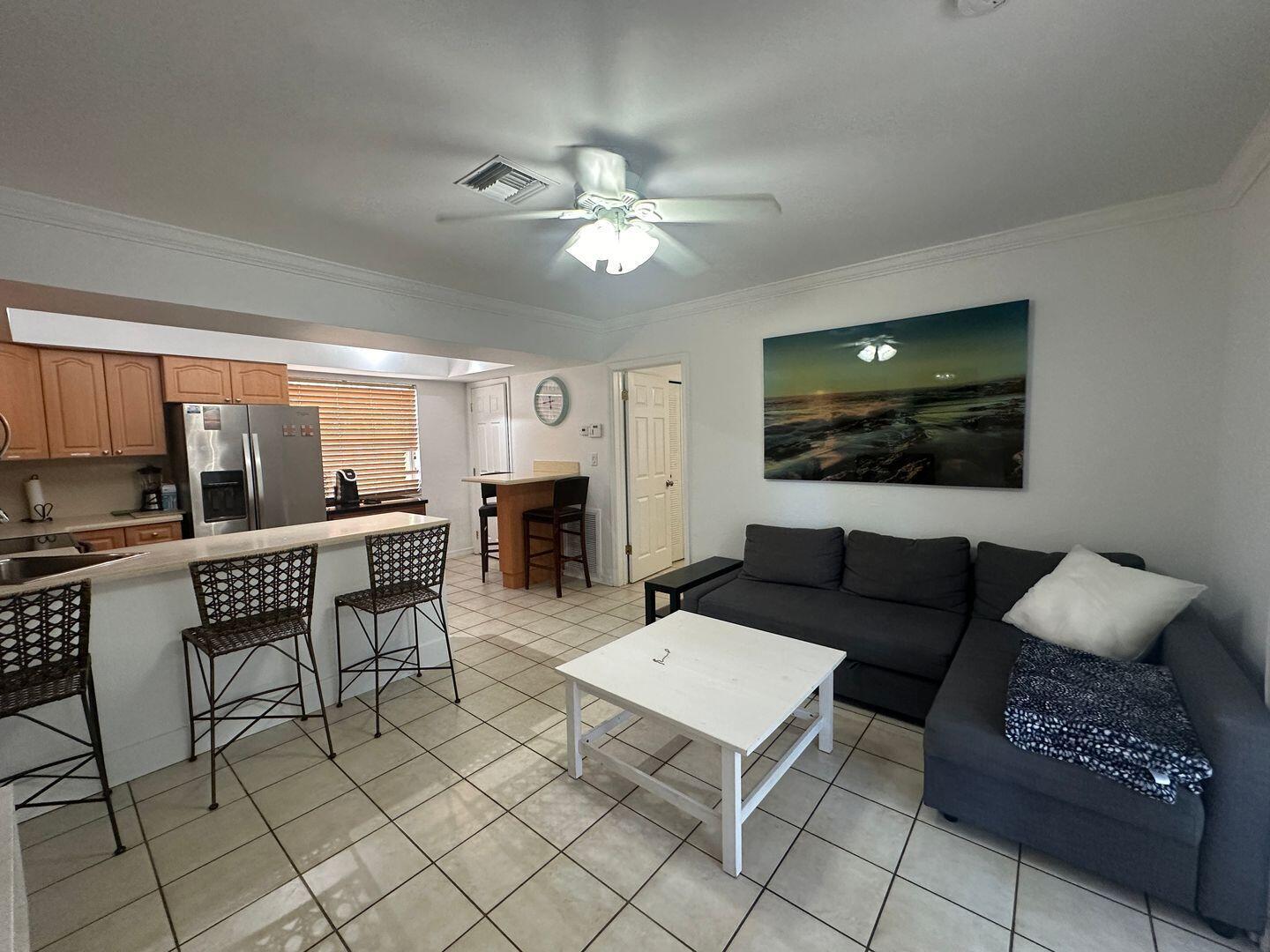 OAKLAND PARK SECOND ADD - Residential Lease