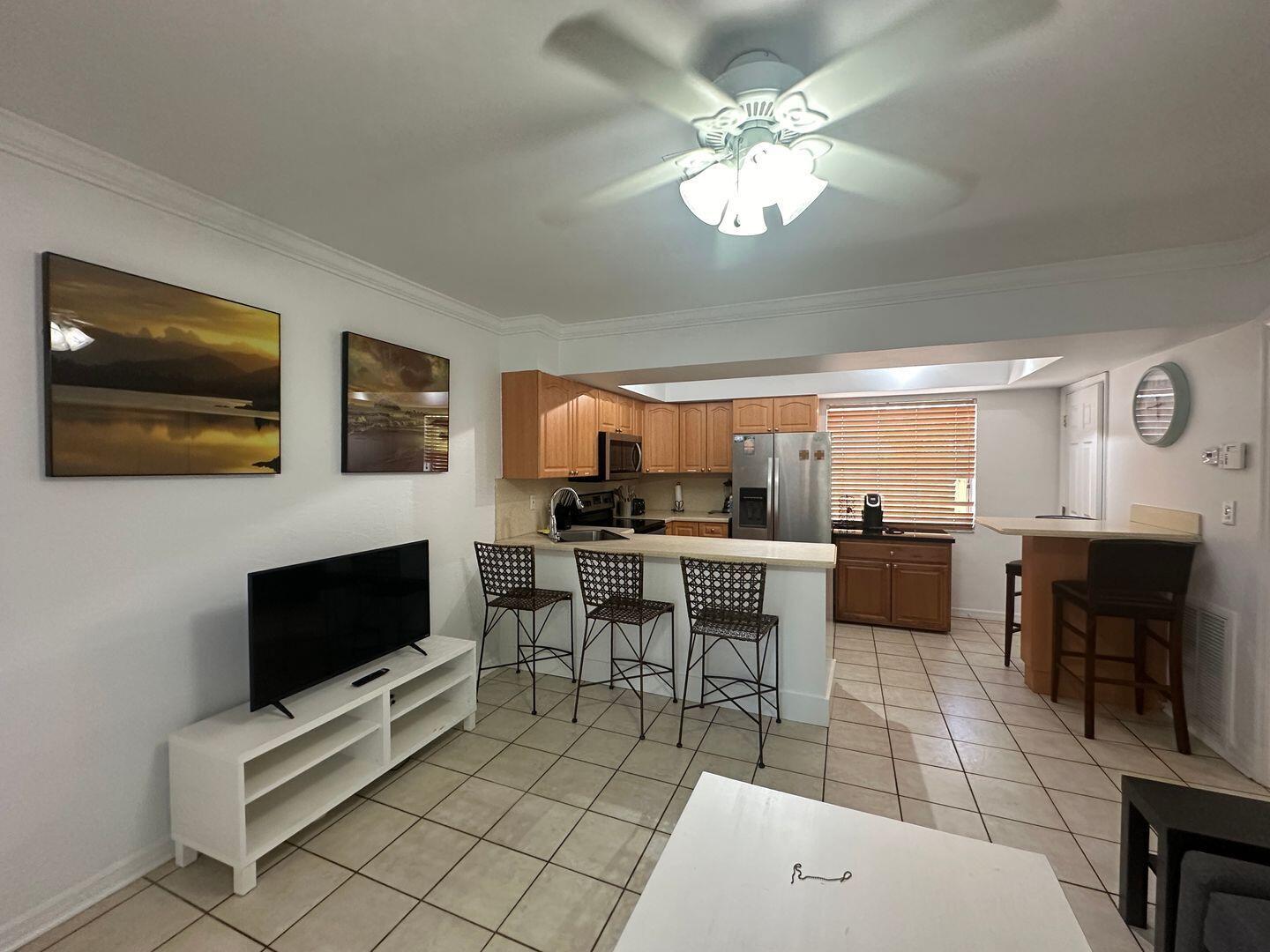 OAKLAND PARK SECOND ADD - Residential Lease