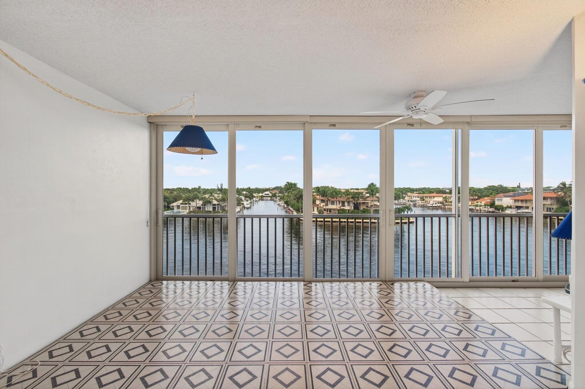 PENTHOUSE HIGHLANDS CONDO - Residential