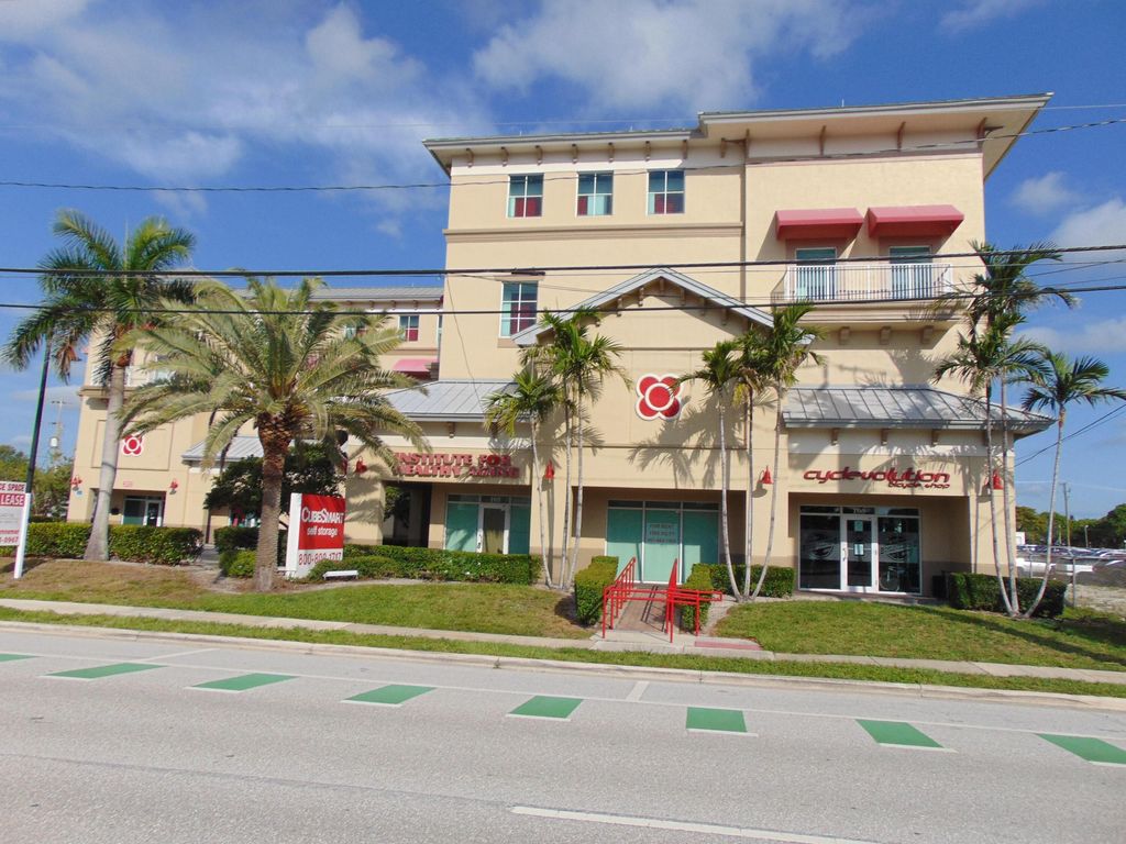 Photo of 2512 N Federal Highway #105, Delray Beach, FL 33483 (MLS # R11092620)