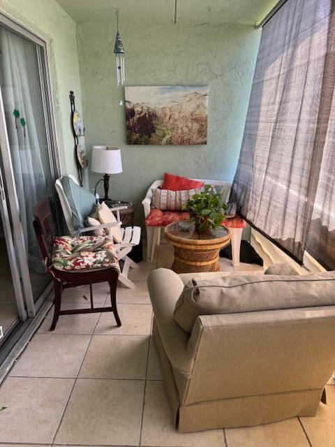 3000 Springdale Boulevard V204, Palm Springs, FL, 33461/$130,000 3 3000 Springdale Boulevard V204