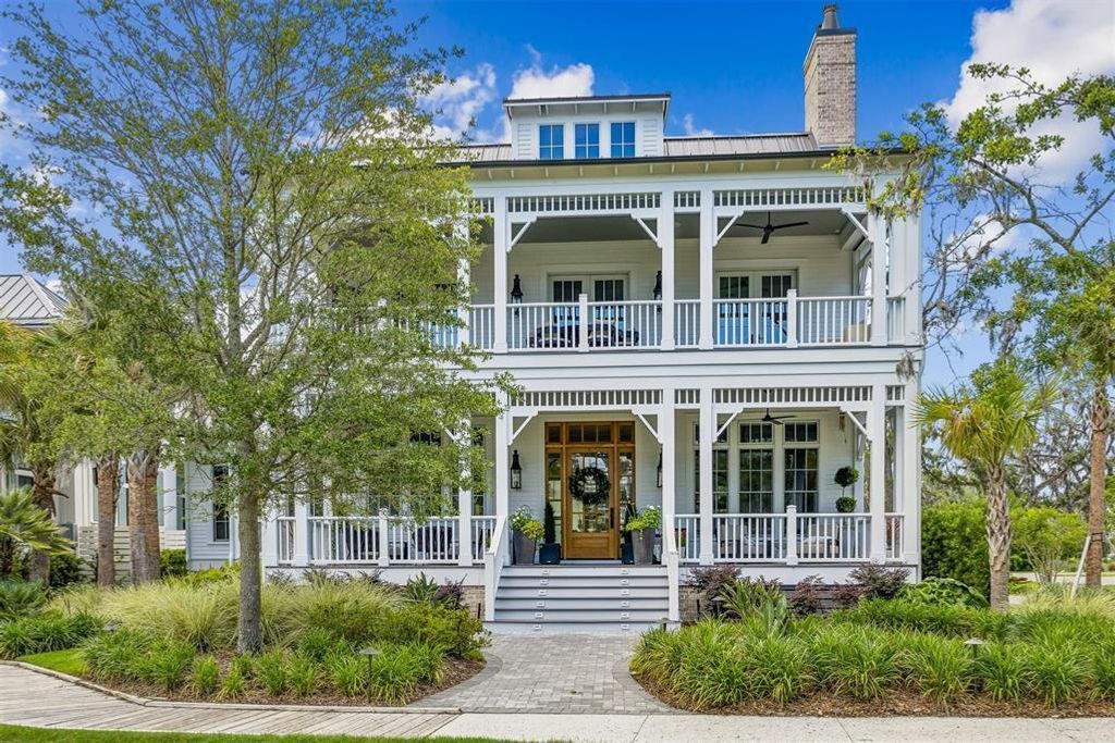Photo of 52 Wallan Court, Fernandina Beach, FL 32034 (MLS # B26035407)
