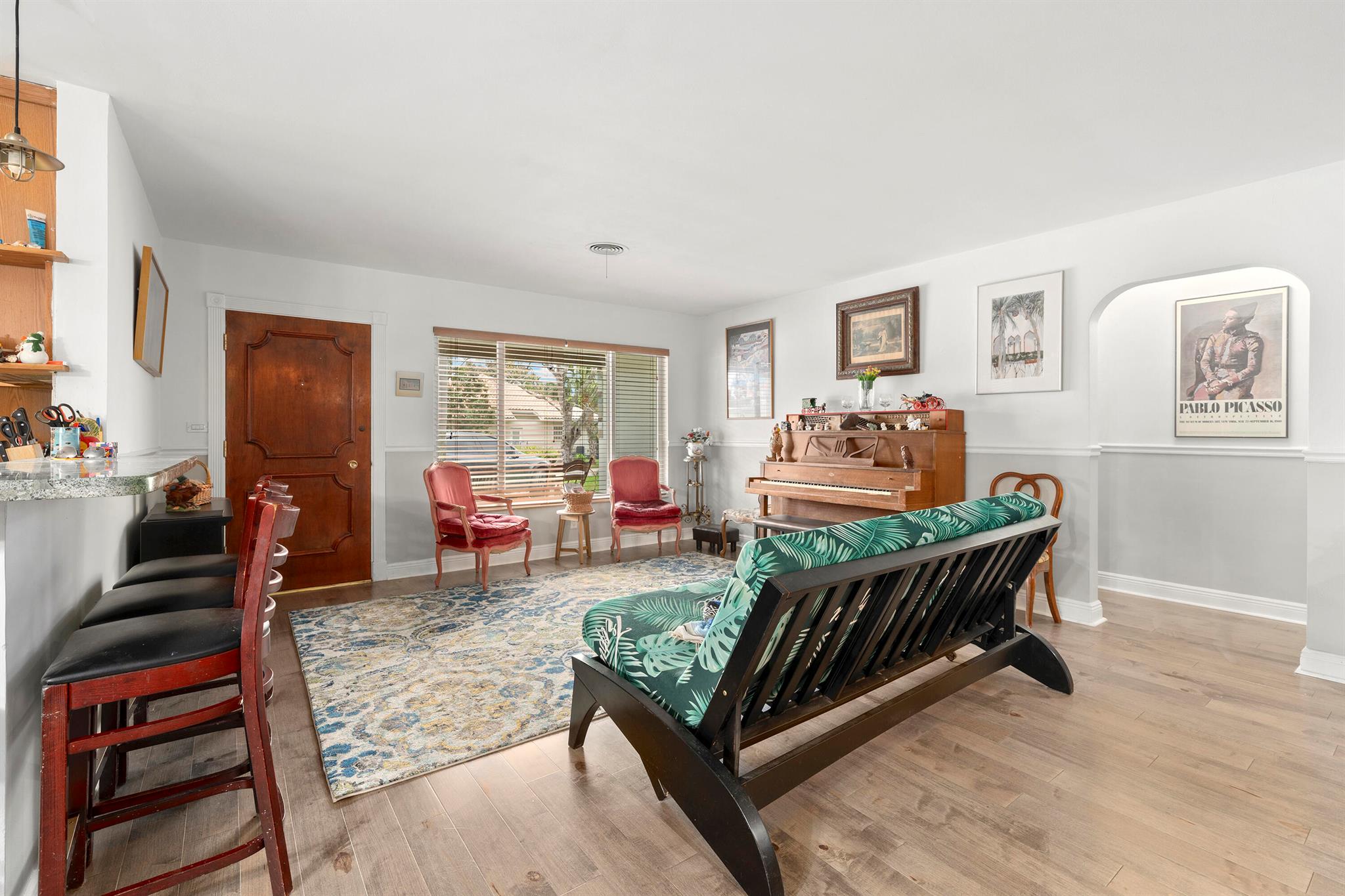 1085 NW 3rd Avenue