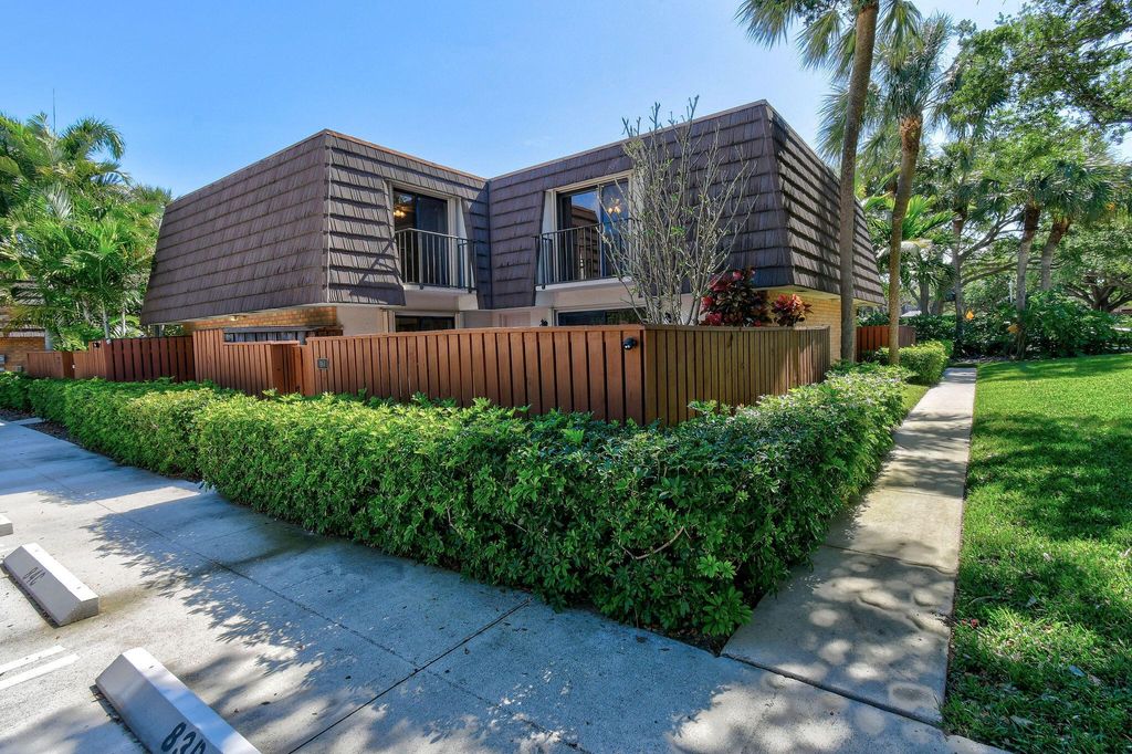 Photo of 1164 11th Court, Jupiter, FL 33477 (MLS # R10974875)