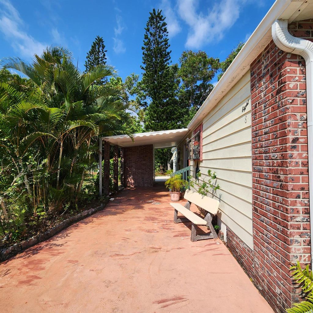 Photo of 8 Villa Flores, Port Saint Lucie, FL 34952 (MLS # R10986883)