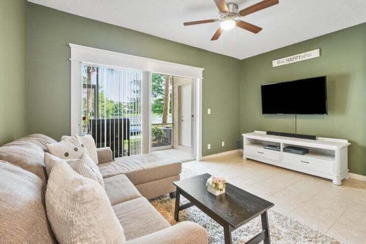 PALMBROOKE TOWNHOMES - Residential Lease