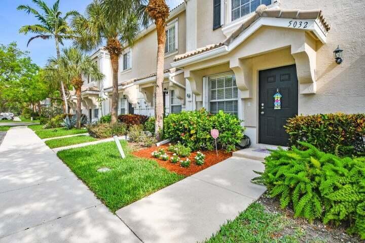 PALMBROOKE TOWNHOMES - Residential Lease