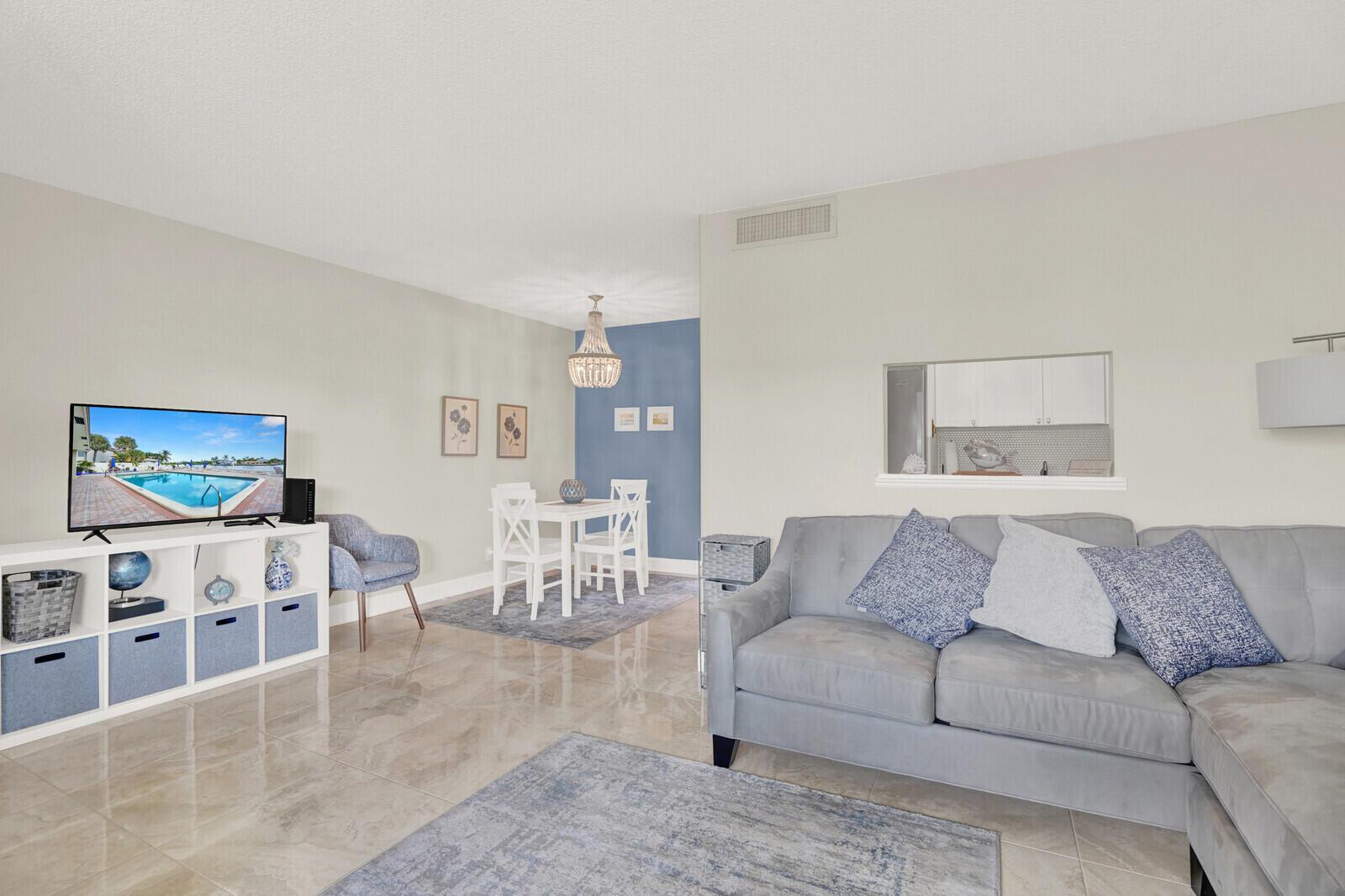 SNUG HARBOR GARDENS - Residential