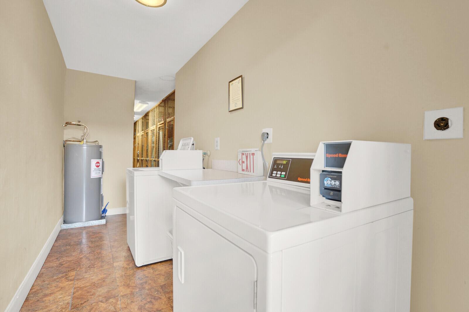 SNUG HARBOR GARDENS - Residential