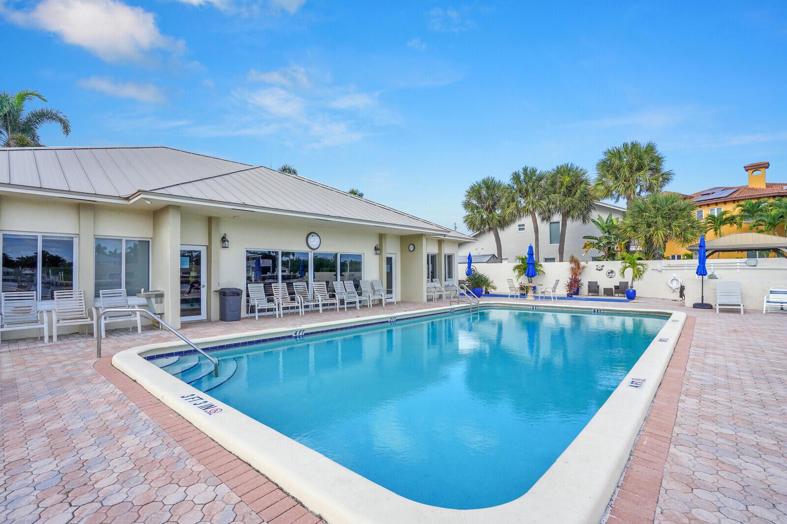 SNUG HARBOR GARDENS - Residential