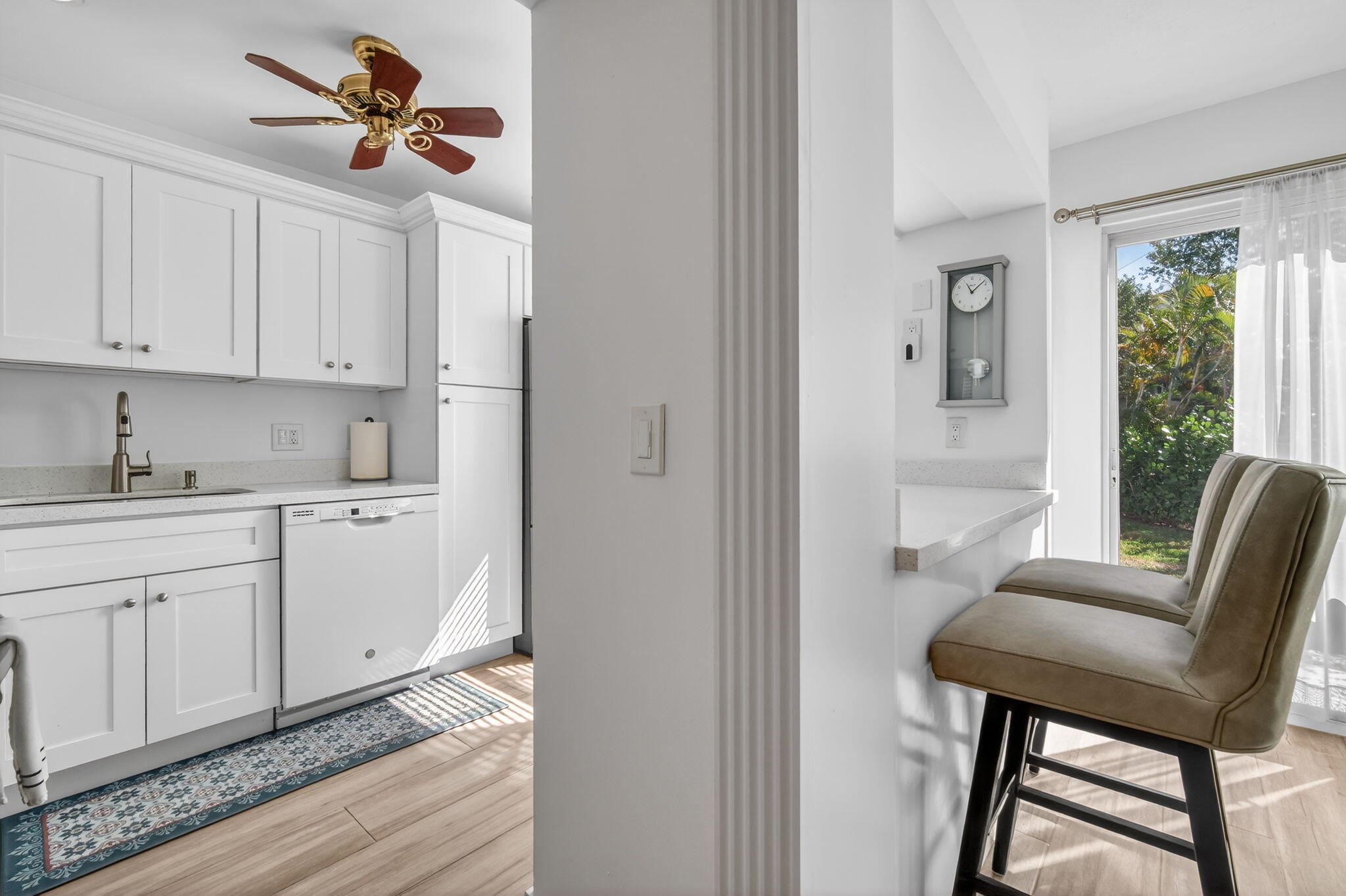 COLONIAL CLUB CONDO SEC 1 - Residential