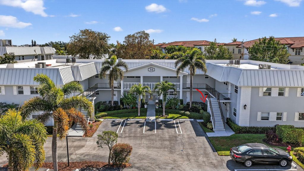 Photo of 33 Colonial Club Drive #104, Boynton Beach, FL 33435 (MLS # R11165398)