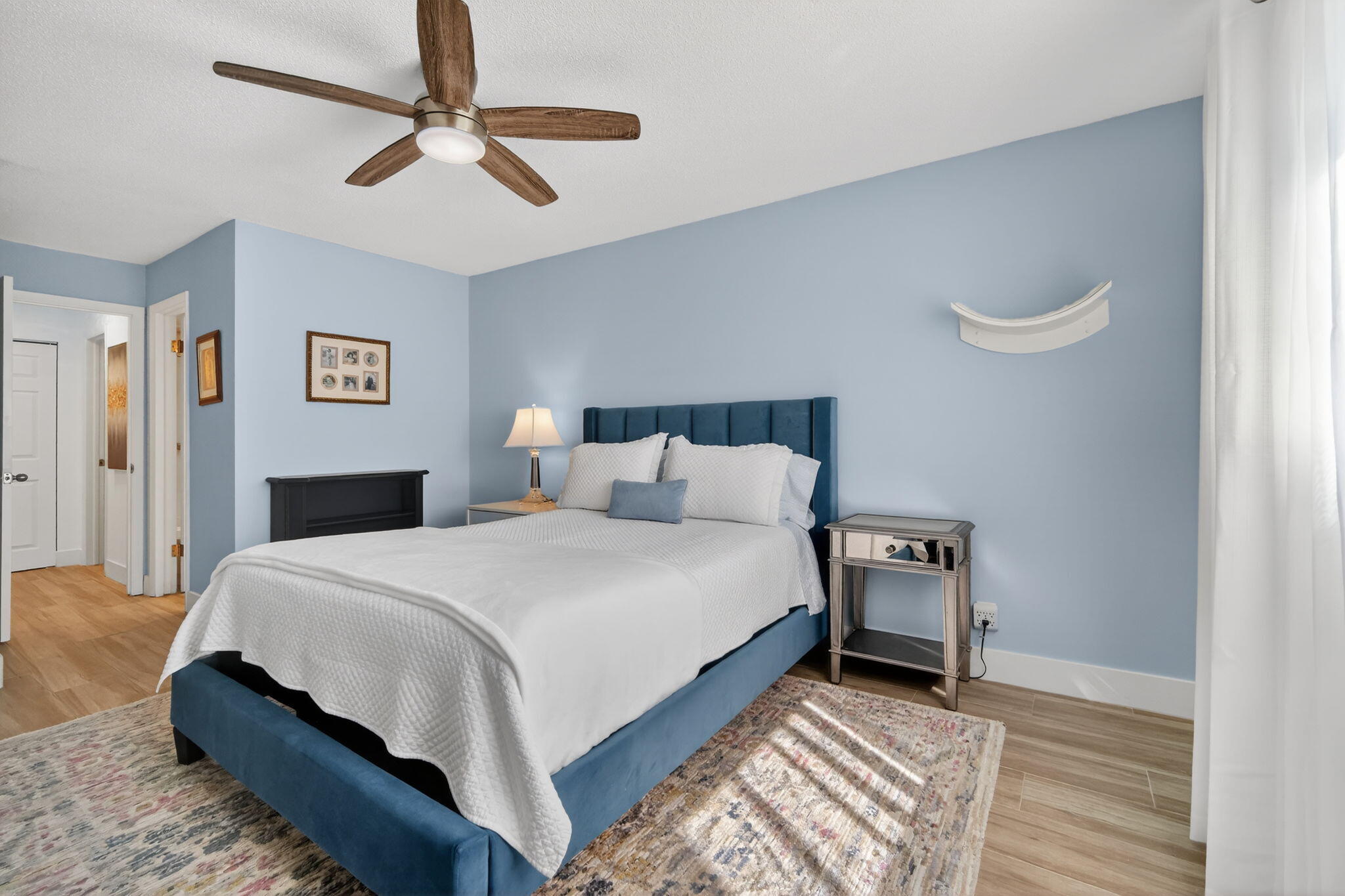 COLONIAL CLUB CONDO SEC 1 - Residential