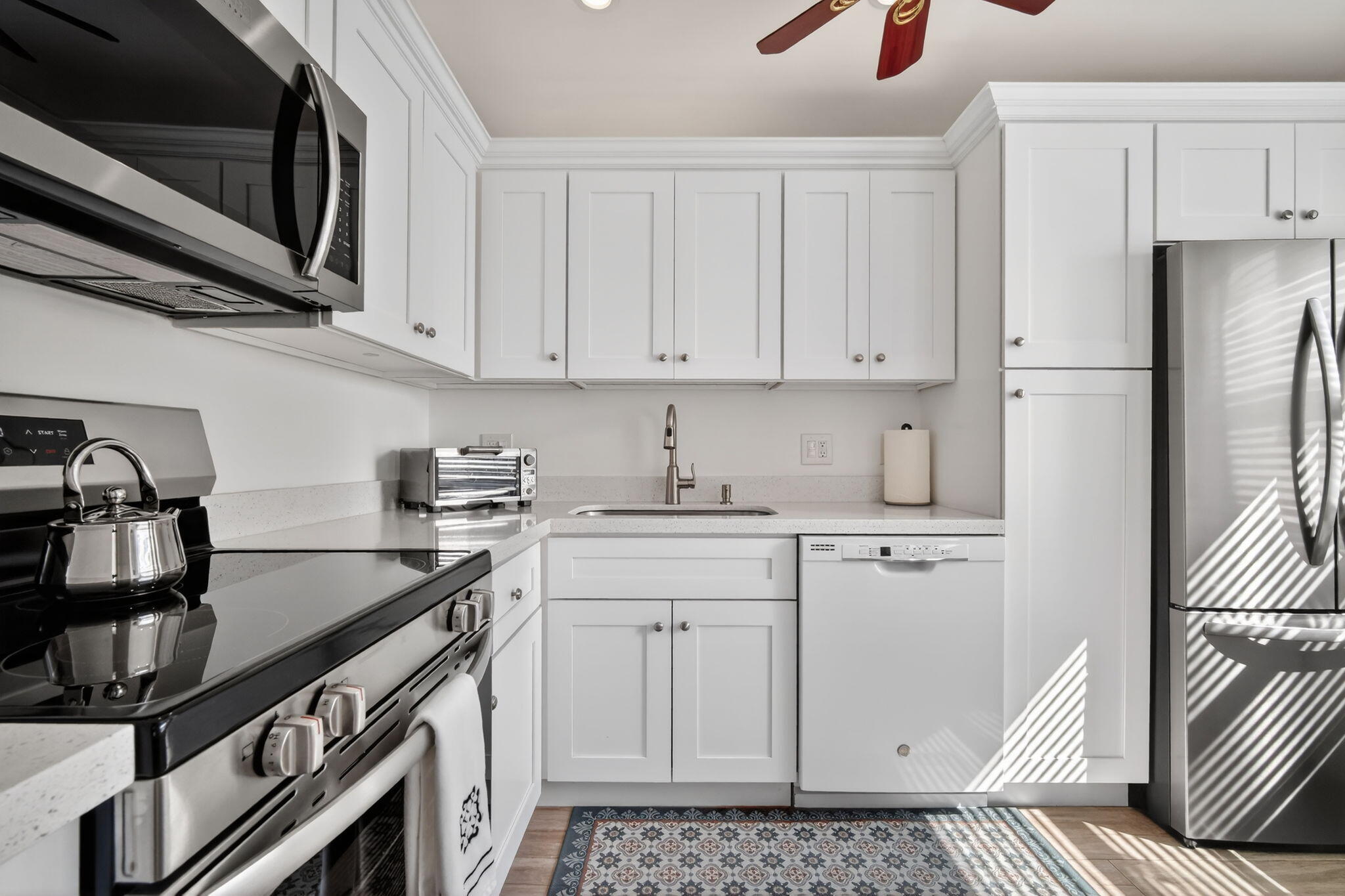 COLONIAL CLUB CONDO SEC 1 - Residential