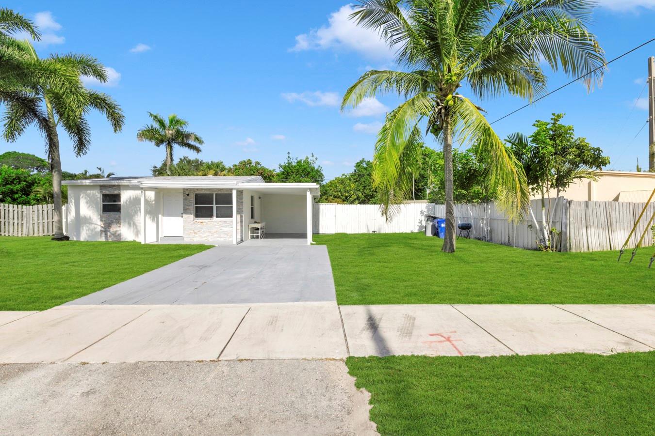 2533 NE 12th Ter