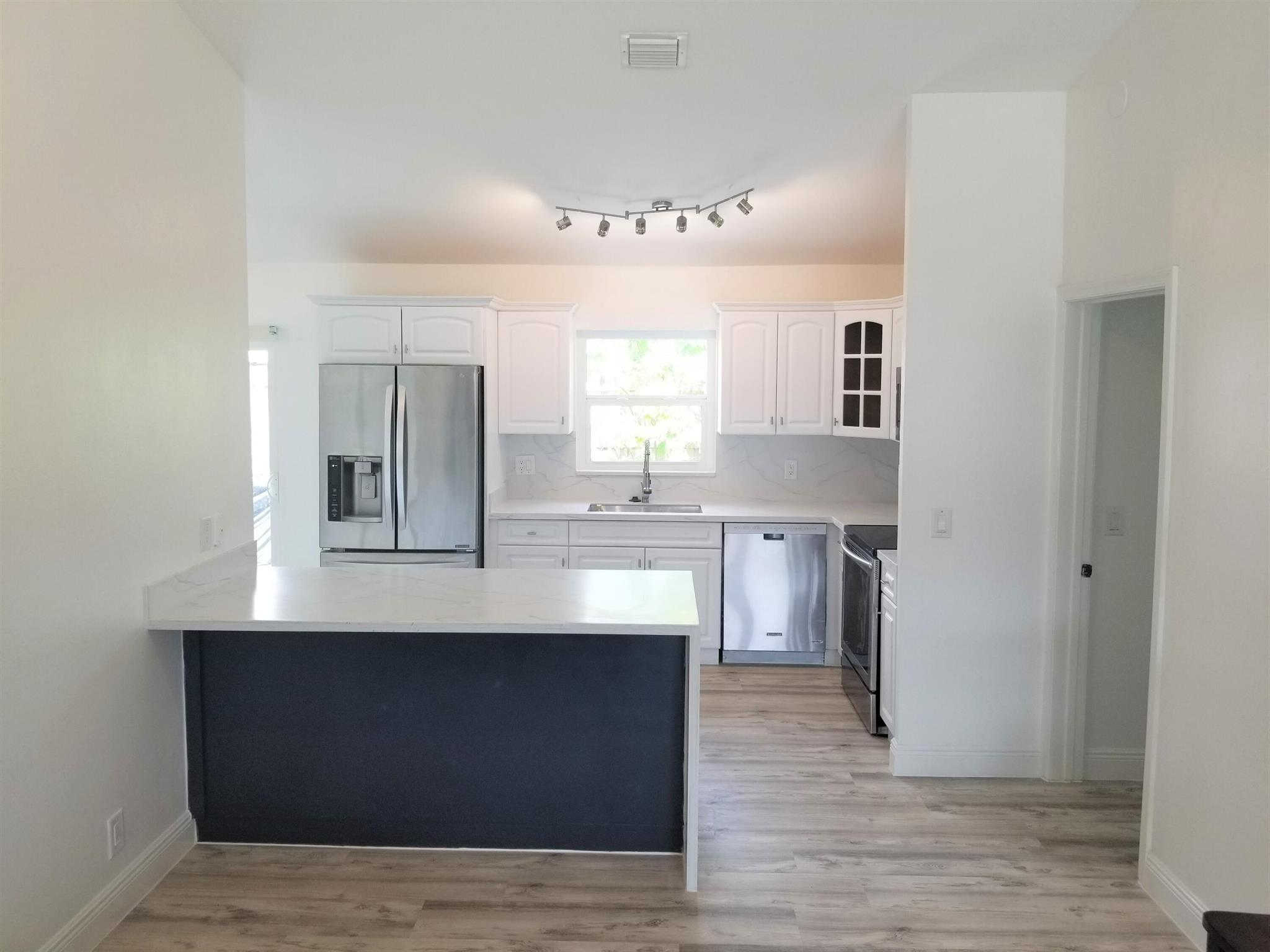 14576 Sunset Pines Drive