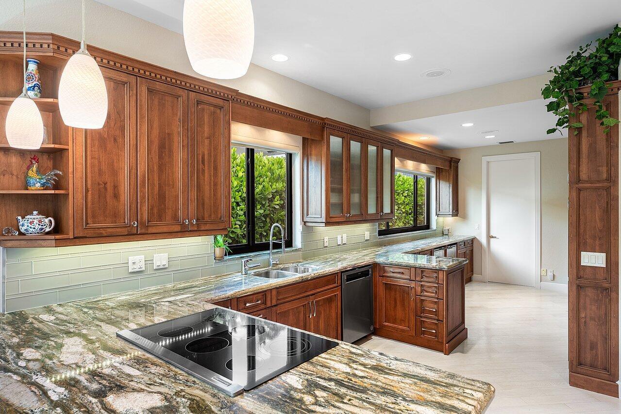 ST ANDREWS COUNTRY CLUB - Residential