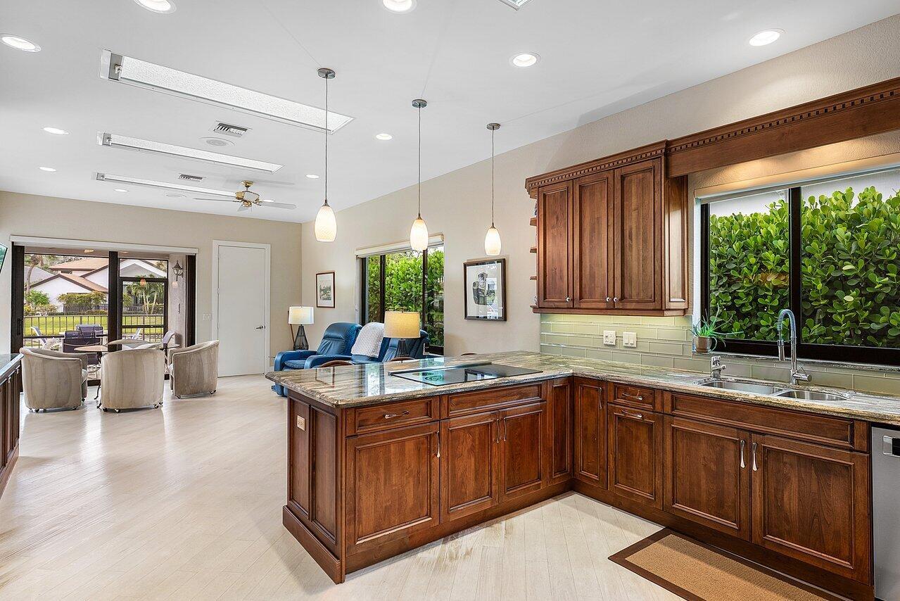 ST ANDREWS COUNTRY CLUB - Residential