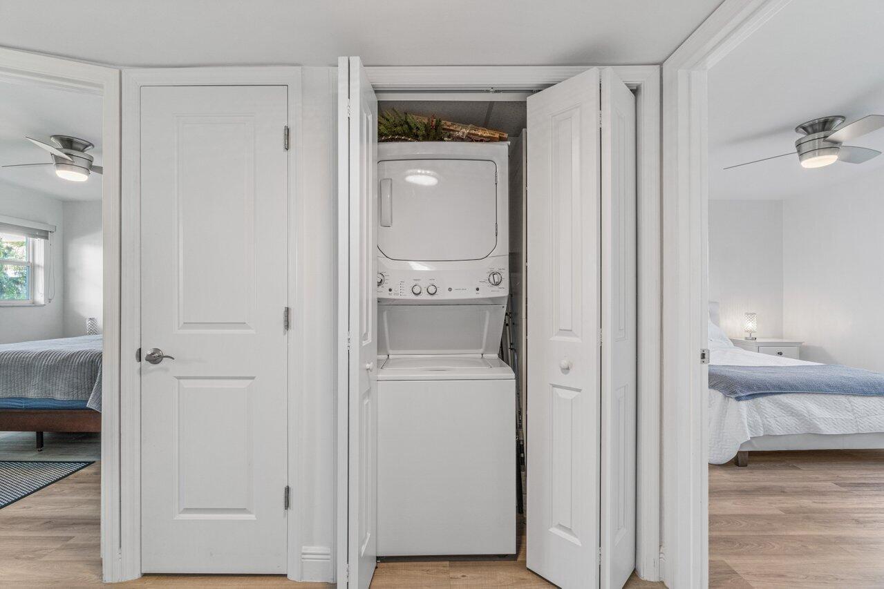 ISLAND TOWERS INC CONDO - Residential Lease