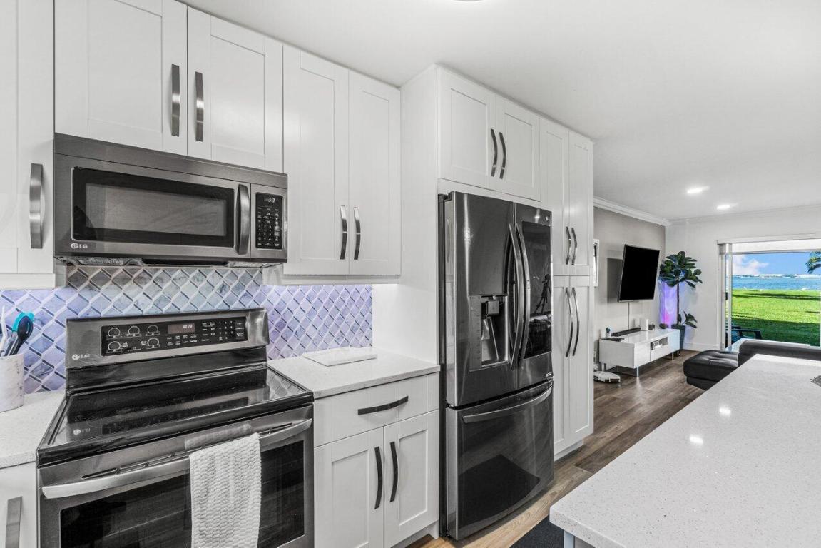 ISLAND TOWERS INC CONDO - Residential Lease