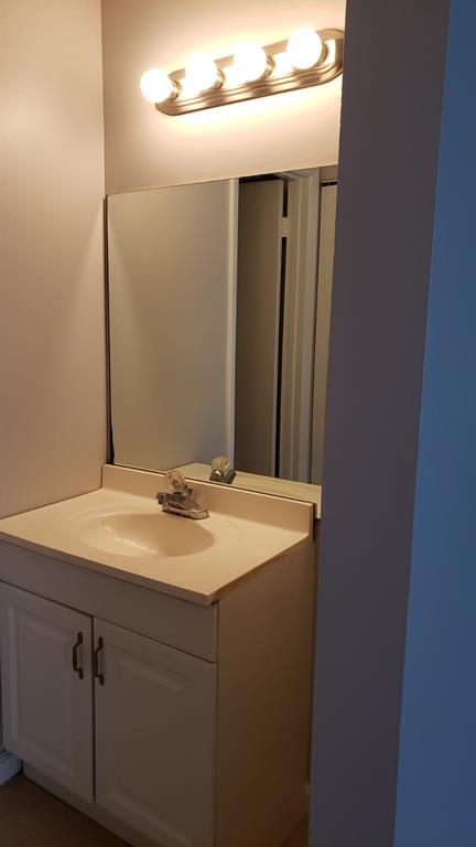 LAKE POINTE 6 CONDO - Residential Lease