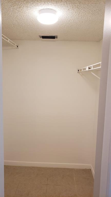 LAKE POINTE 6 CONDO - Residential Lease