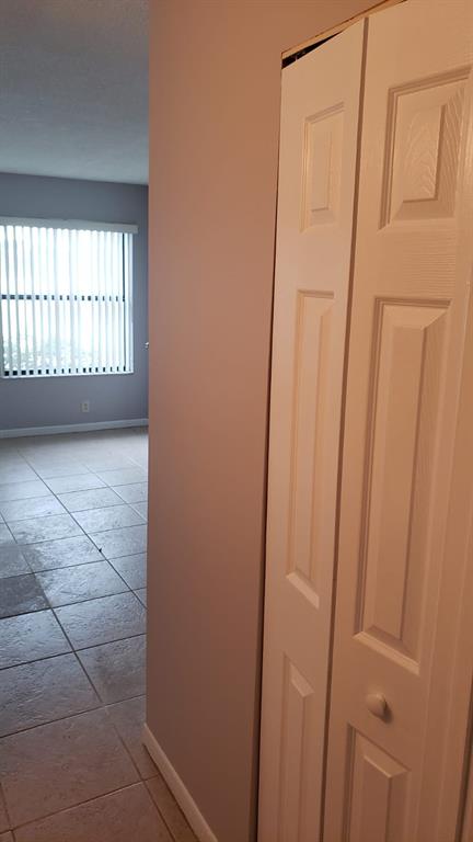 LAKE POINTE 6 CONDO - Residential Lease