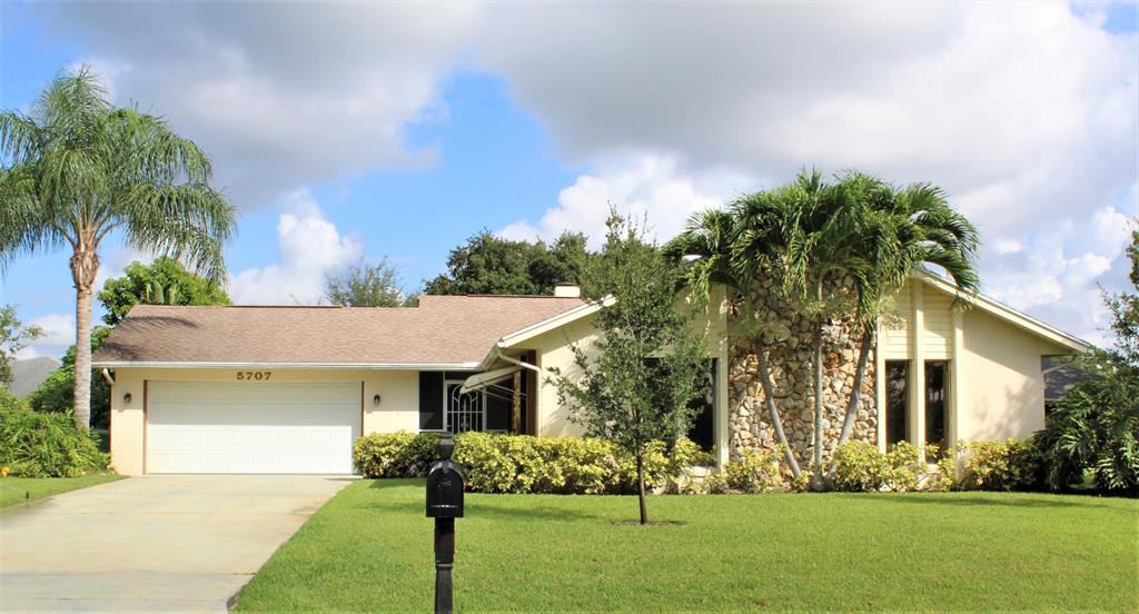 HOLIDAY PINES SUBDIVISION PHASE I - Residential