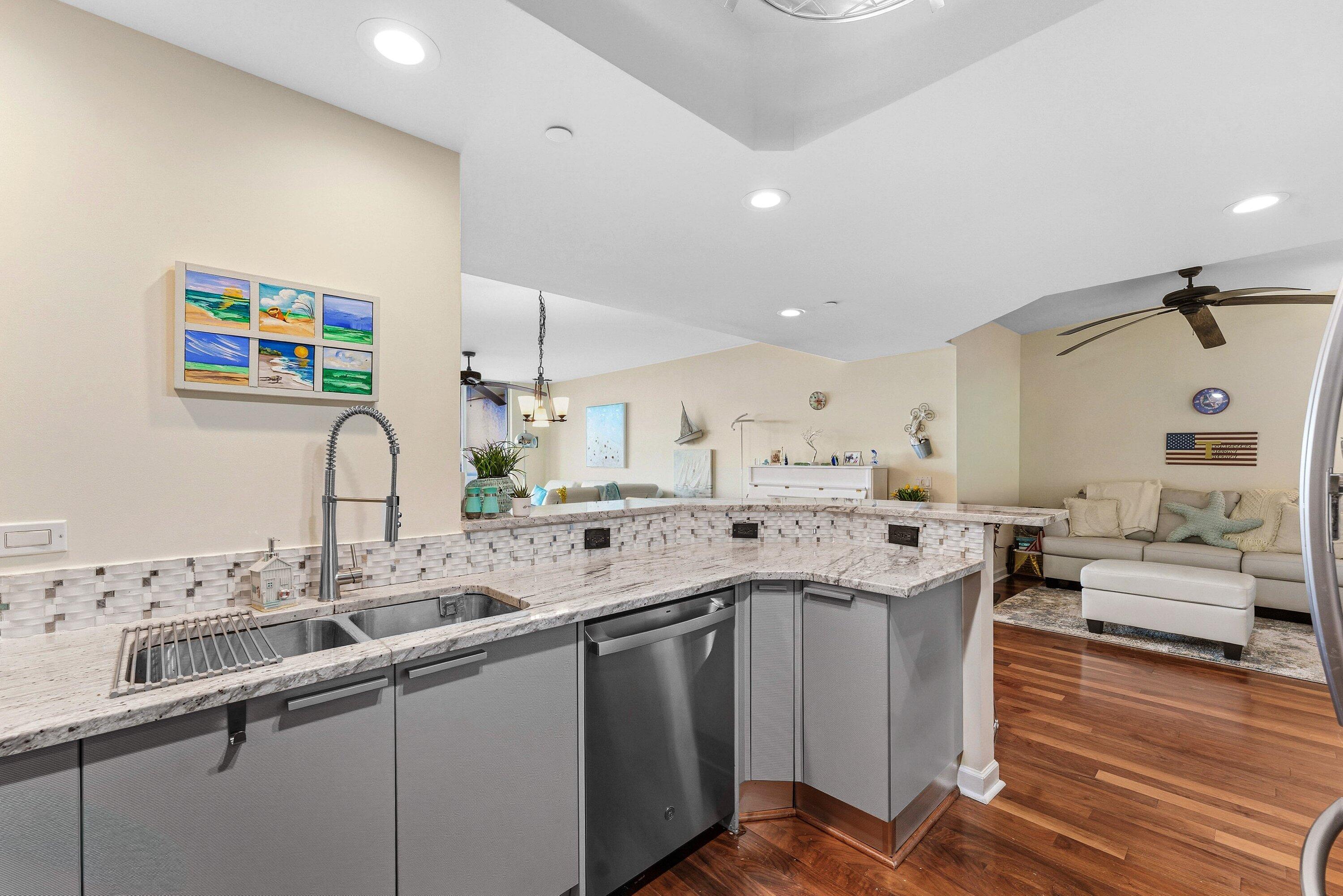 MARINA GRANDE RIVIERA BEACH CONDO - Residential