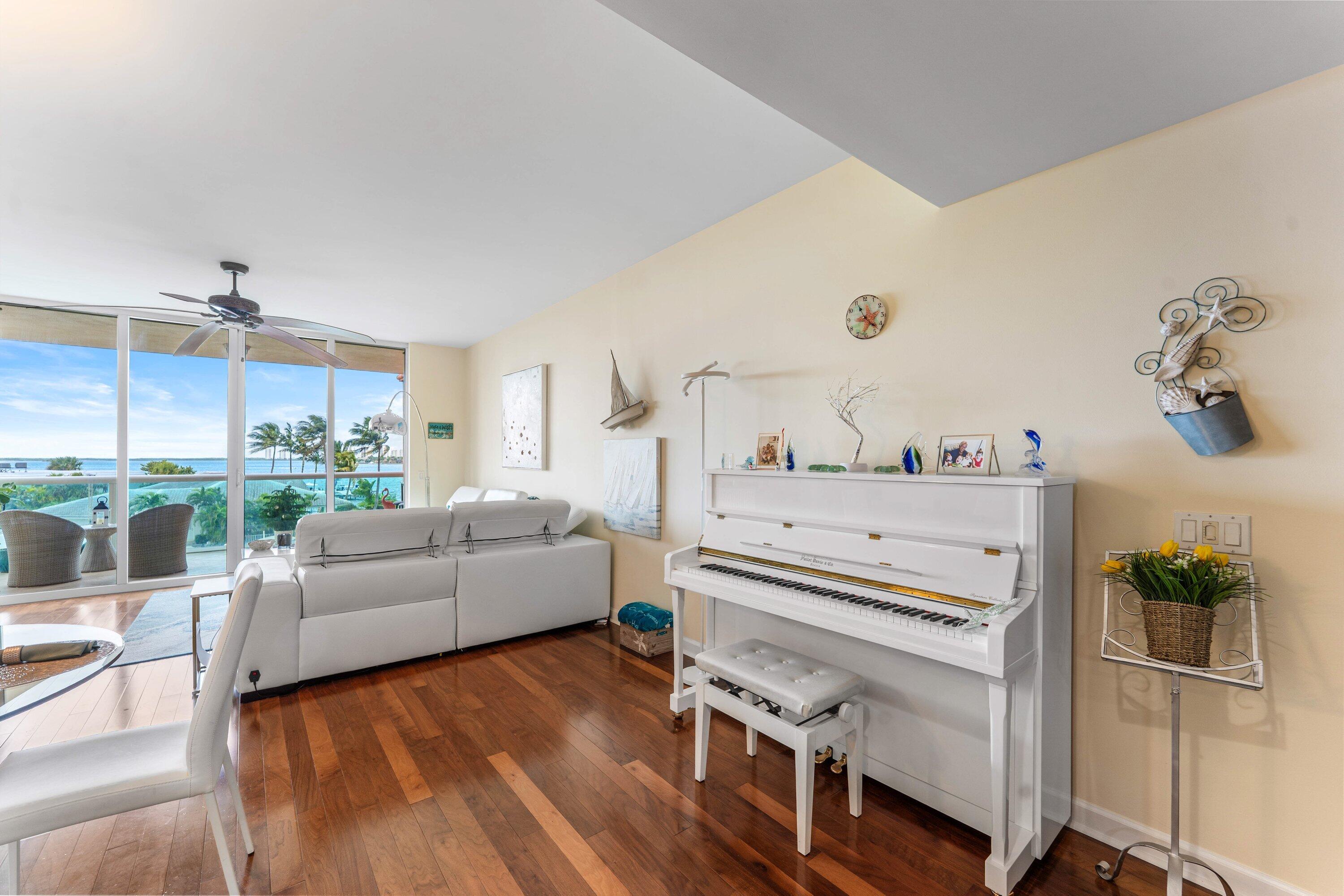 MARINA GRANDE RIVIERA BEACH CONDO - Residential