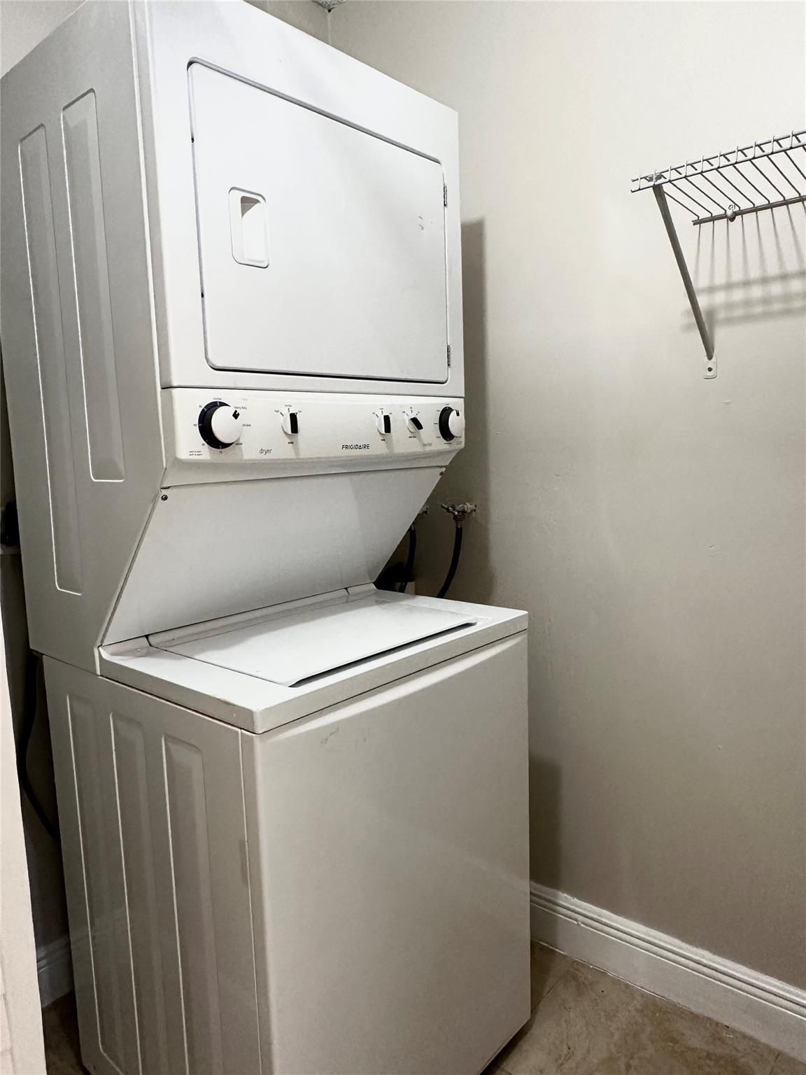 Lakes Of Jacaranda Condo - Residential Lease