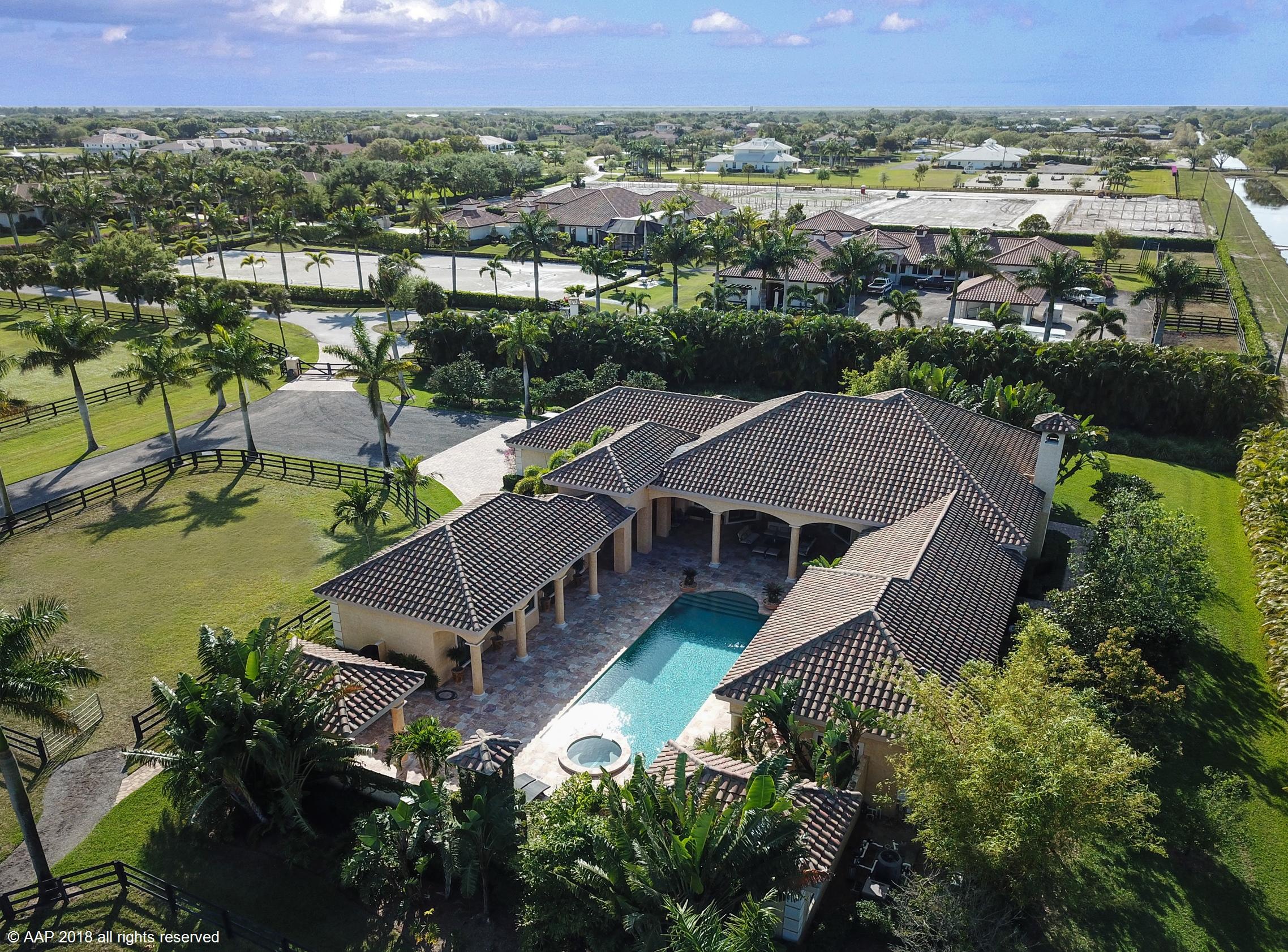 PALM BEACH POINT - Residential