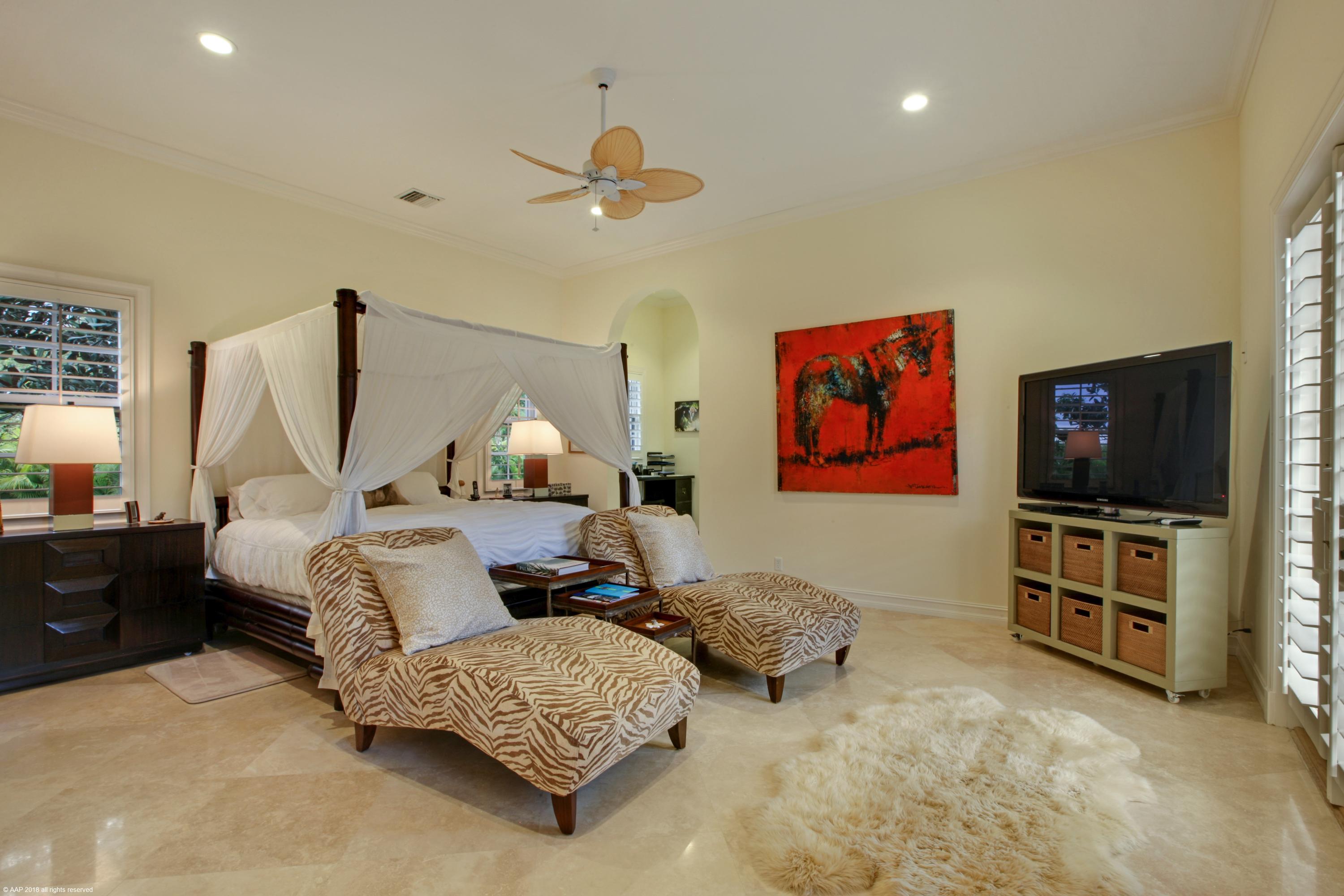 PALM BEACH POINT - Residential