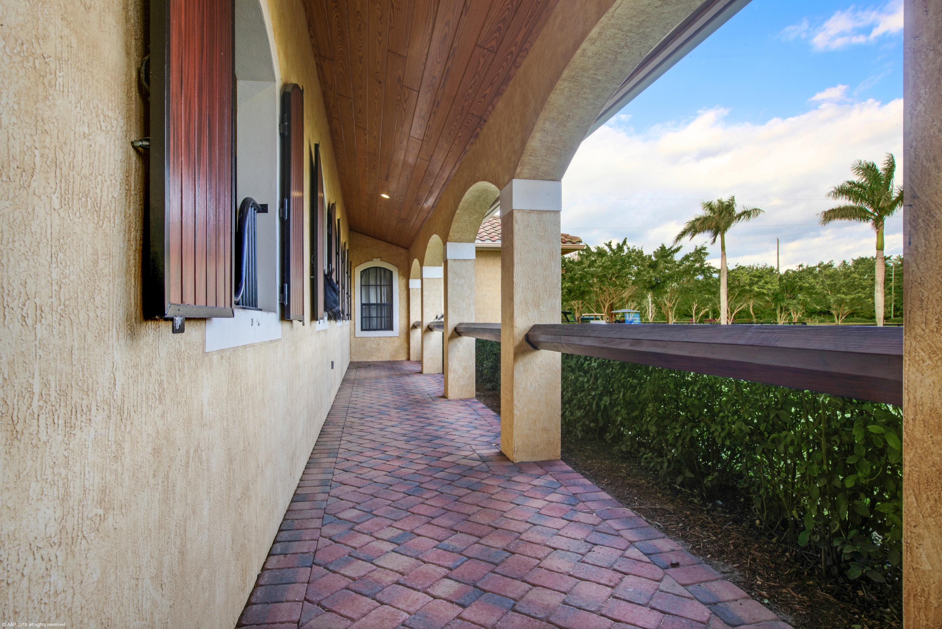 PALM BEACH POINT - Residential