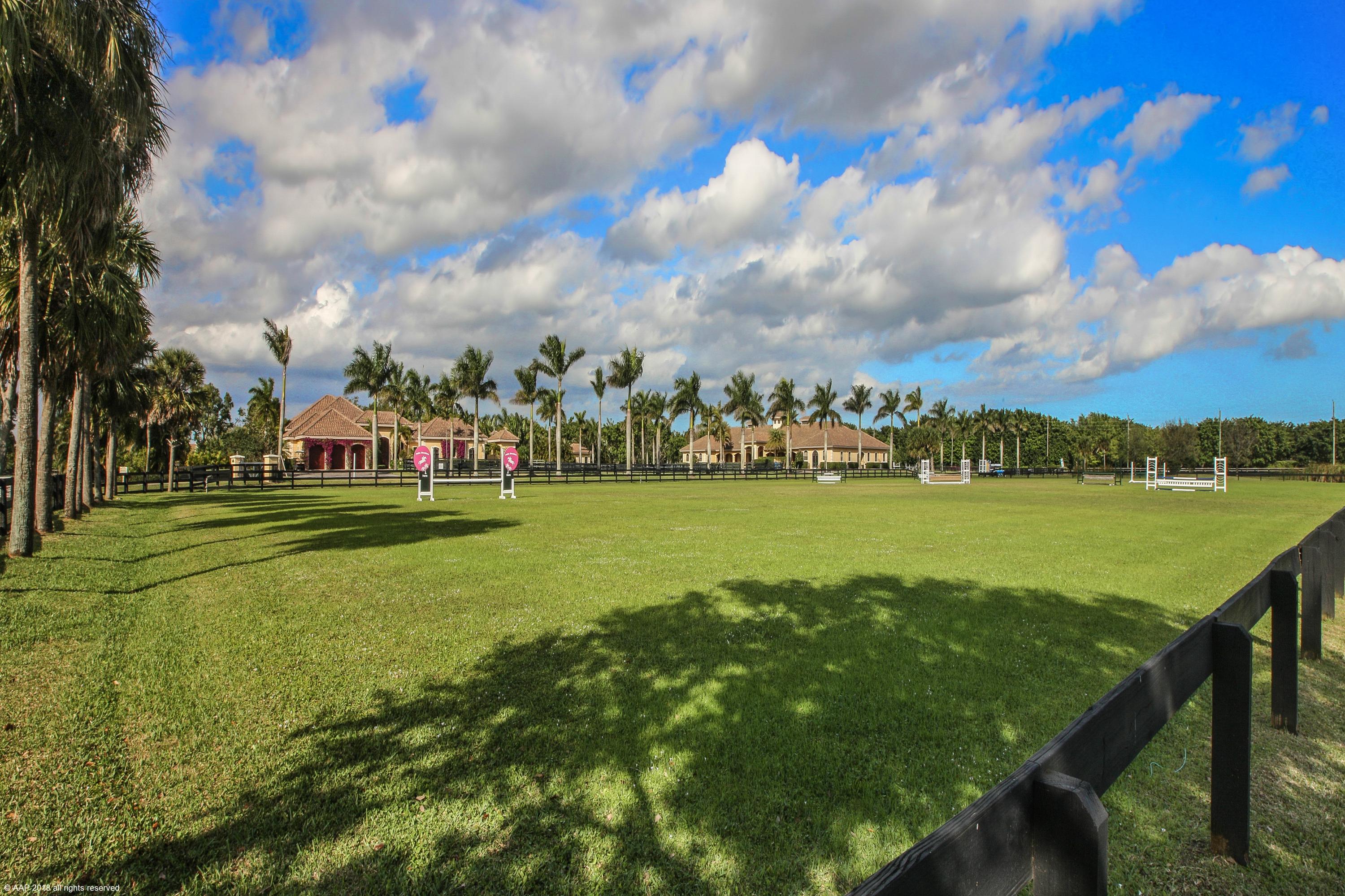 PALM BEACH POINT - Residential