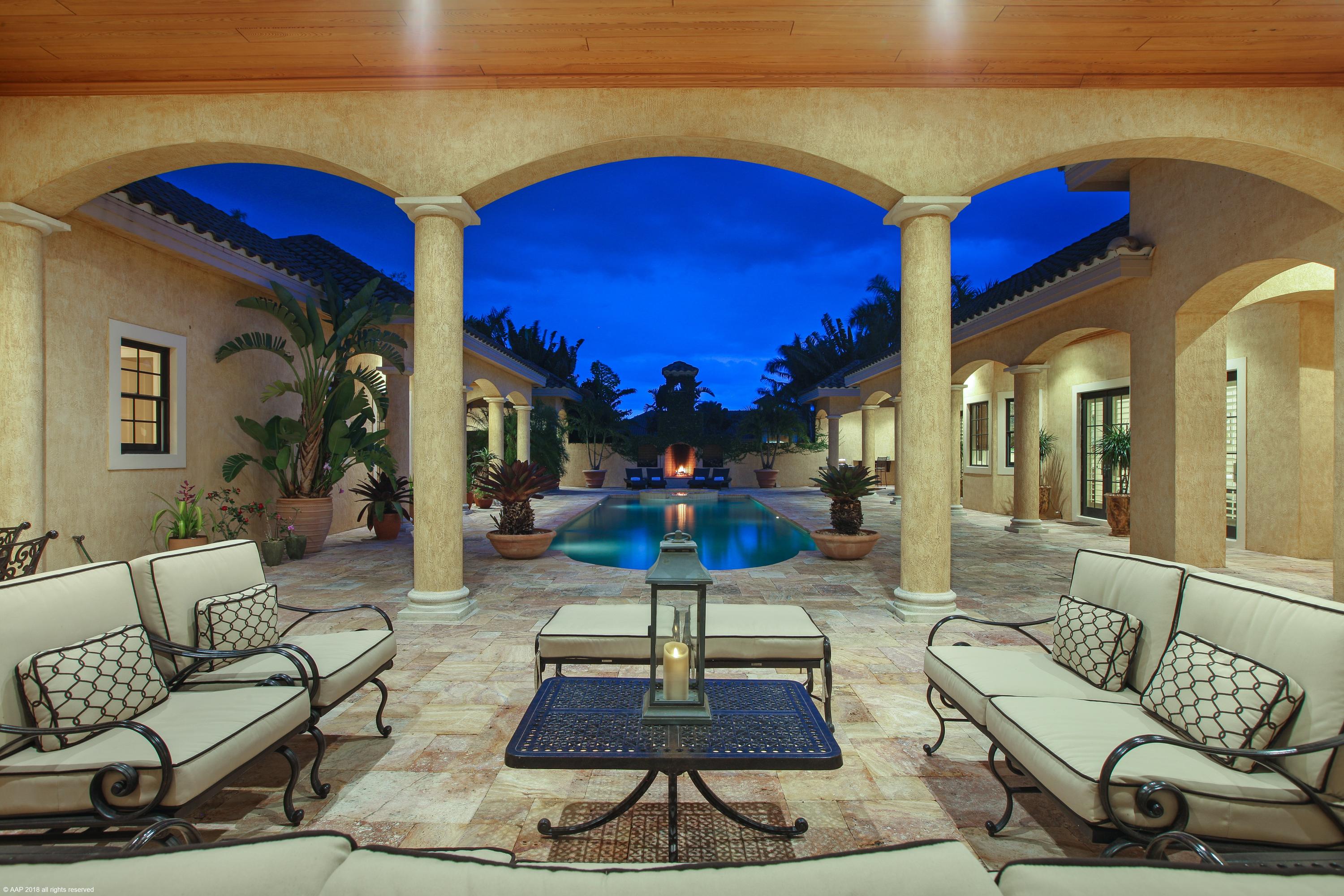 PALM BEACH POINT - Residential