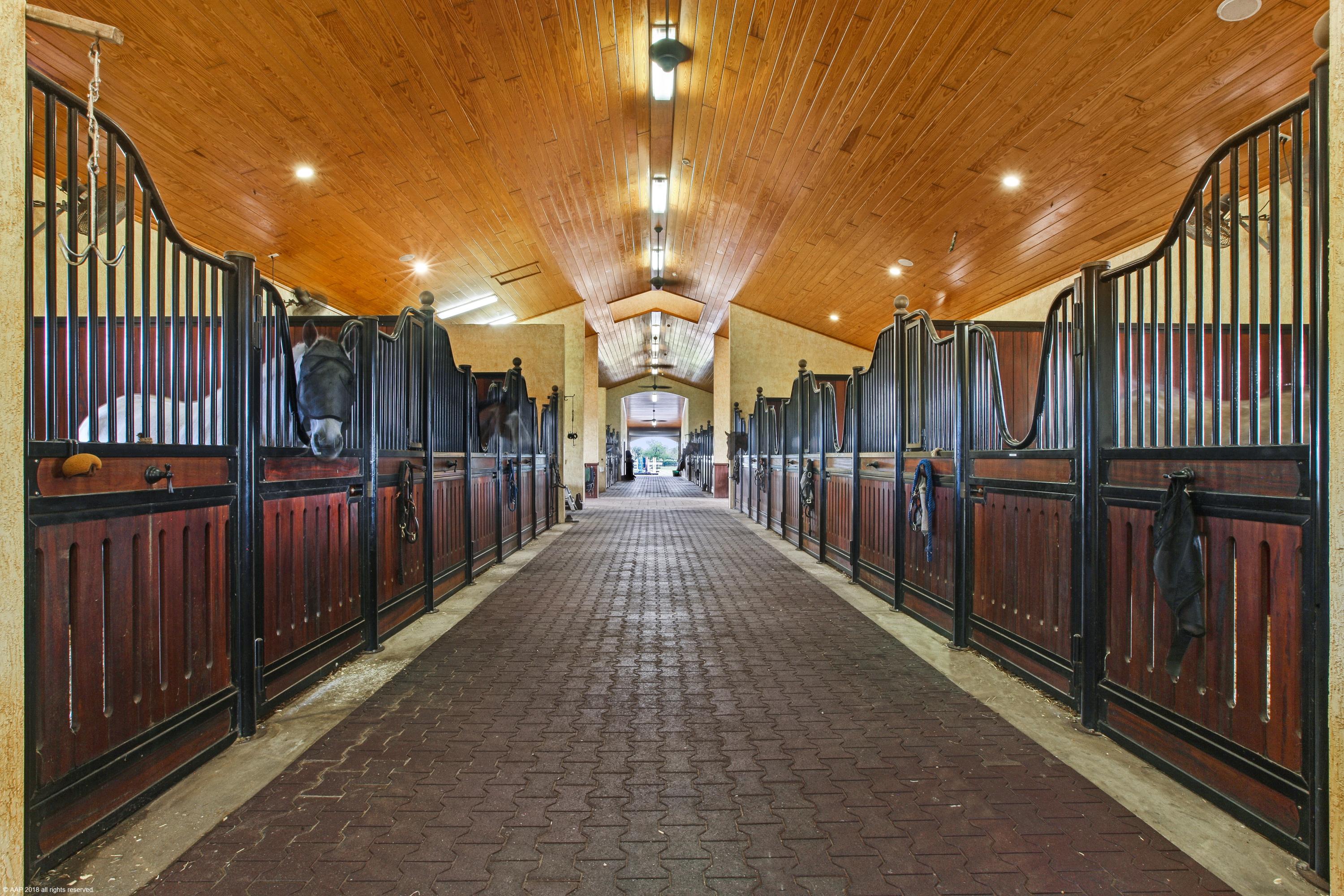 PALM BEACH POINT - Residential