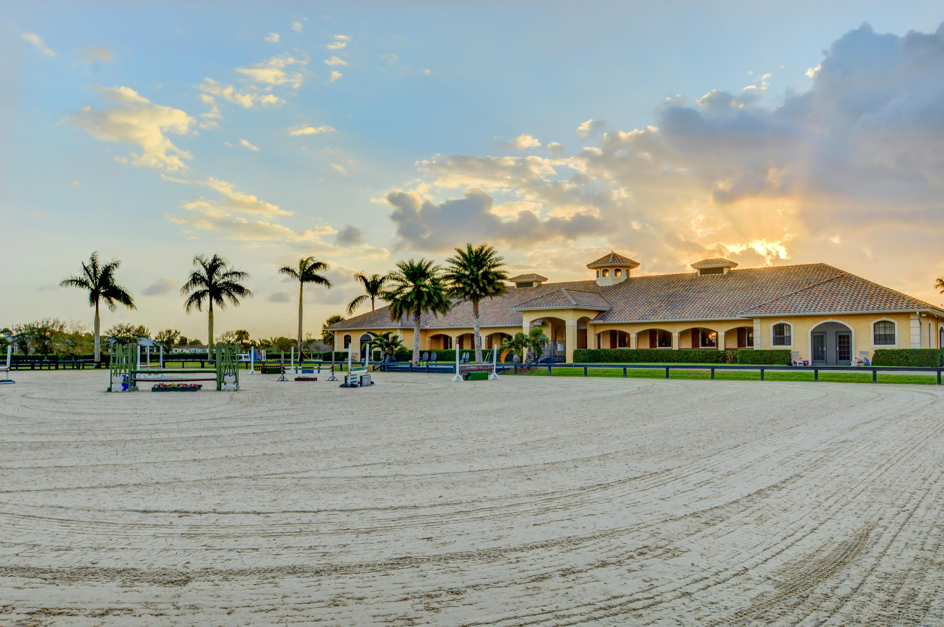 PALM BEACH POINT - Residential