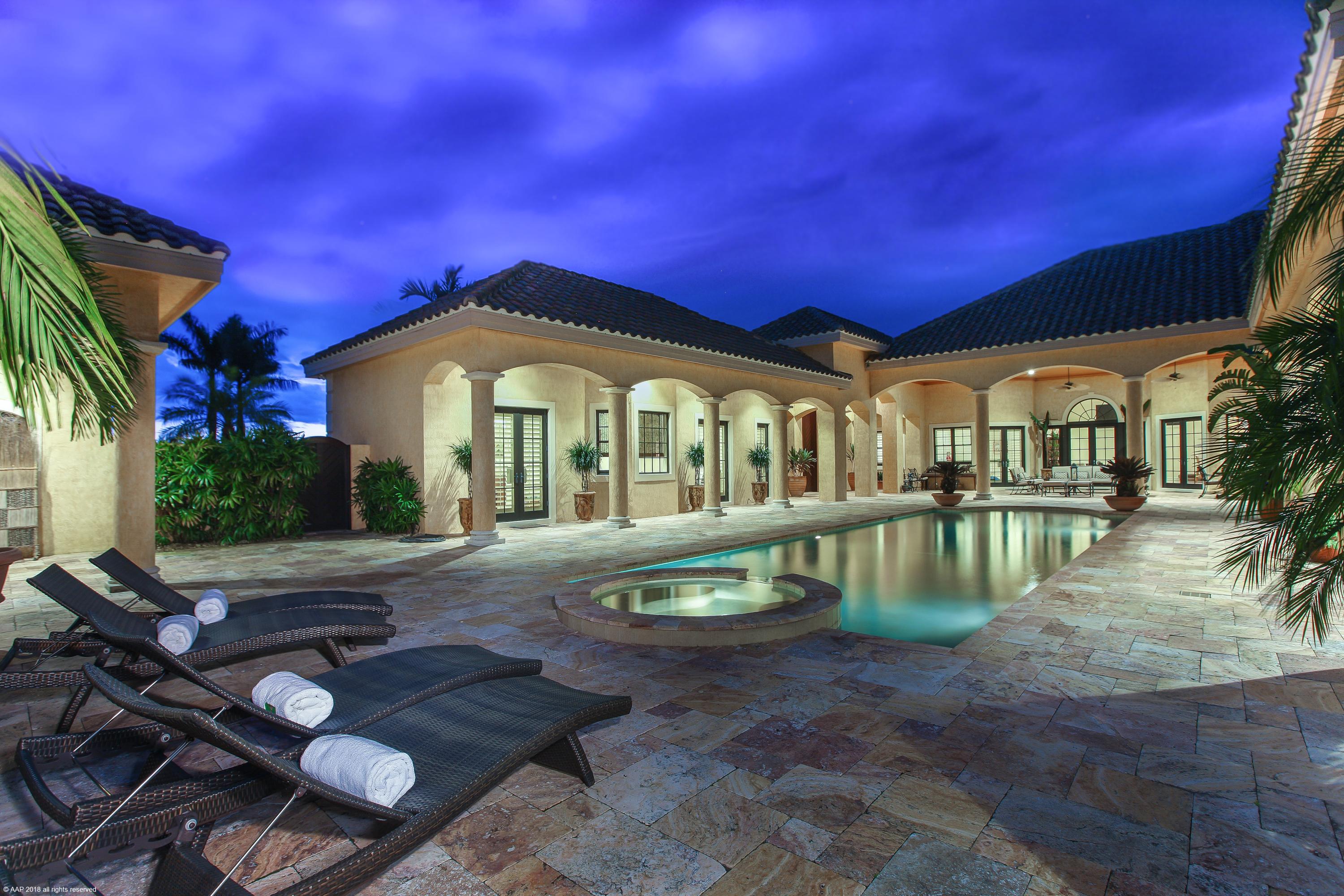 PALM BEACH POINT - Residential