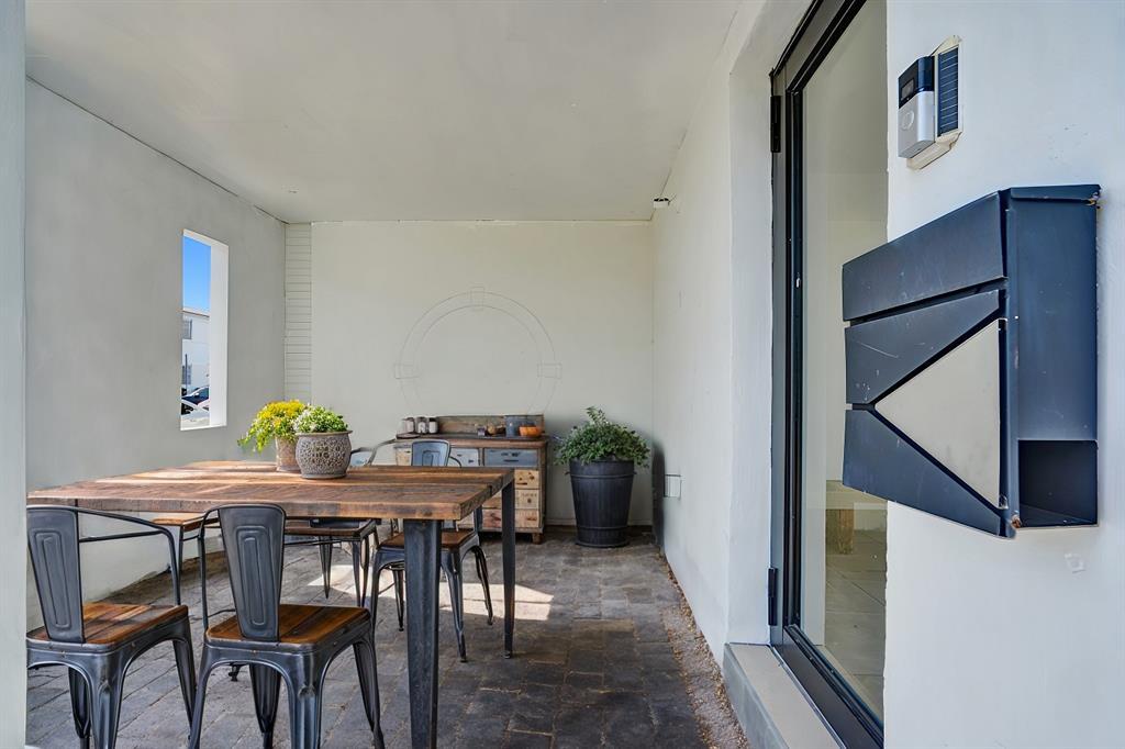 BISCAYNE BCH SUB - Residential Lease