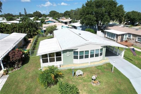 A home in Barefoot Bay