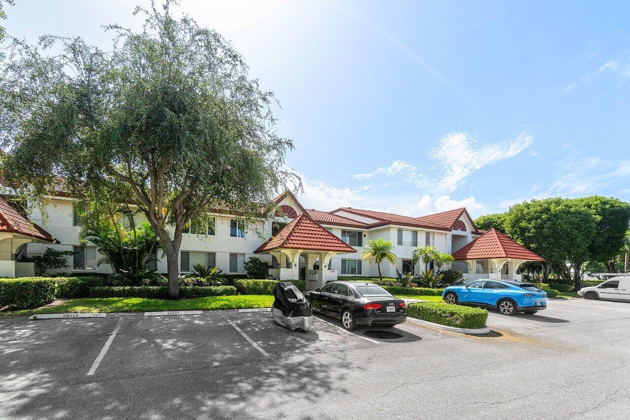 HALF MOON BAY CONDO - Residential