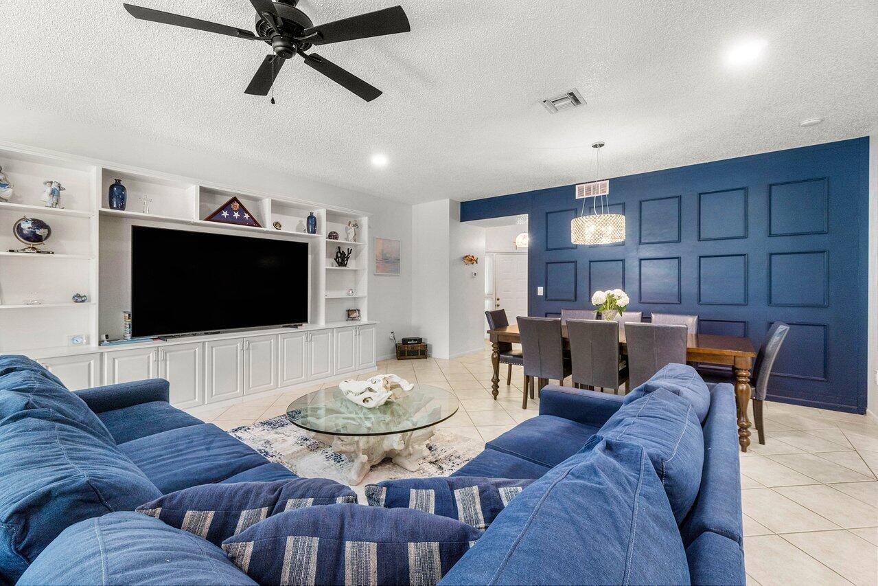 103 Half Moon Circle E2