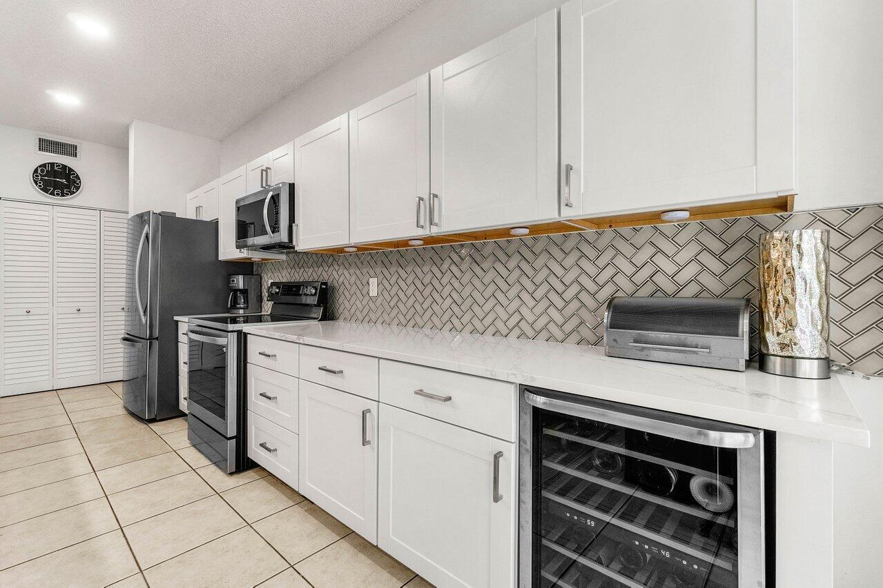HALF MOON BAY CONDO - Residential