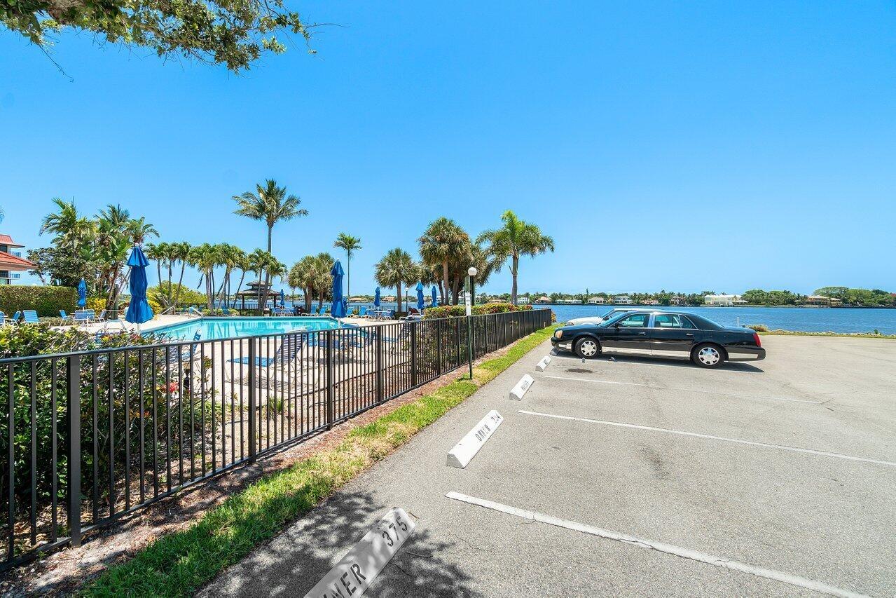 HALF MOON BAY CONDO - Residential