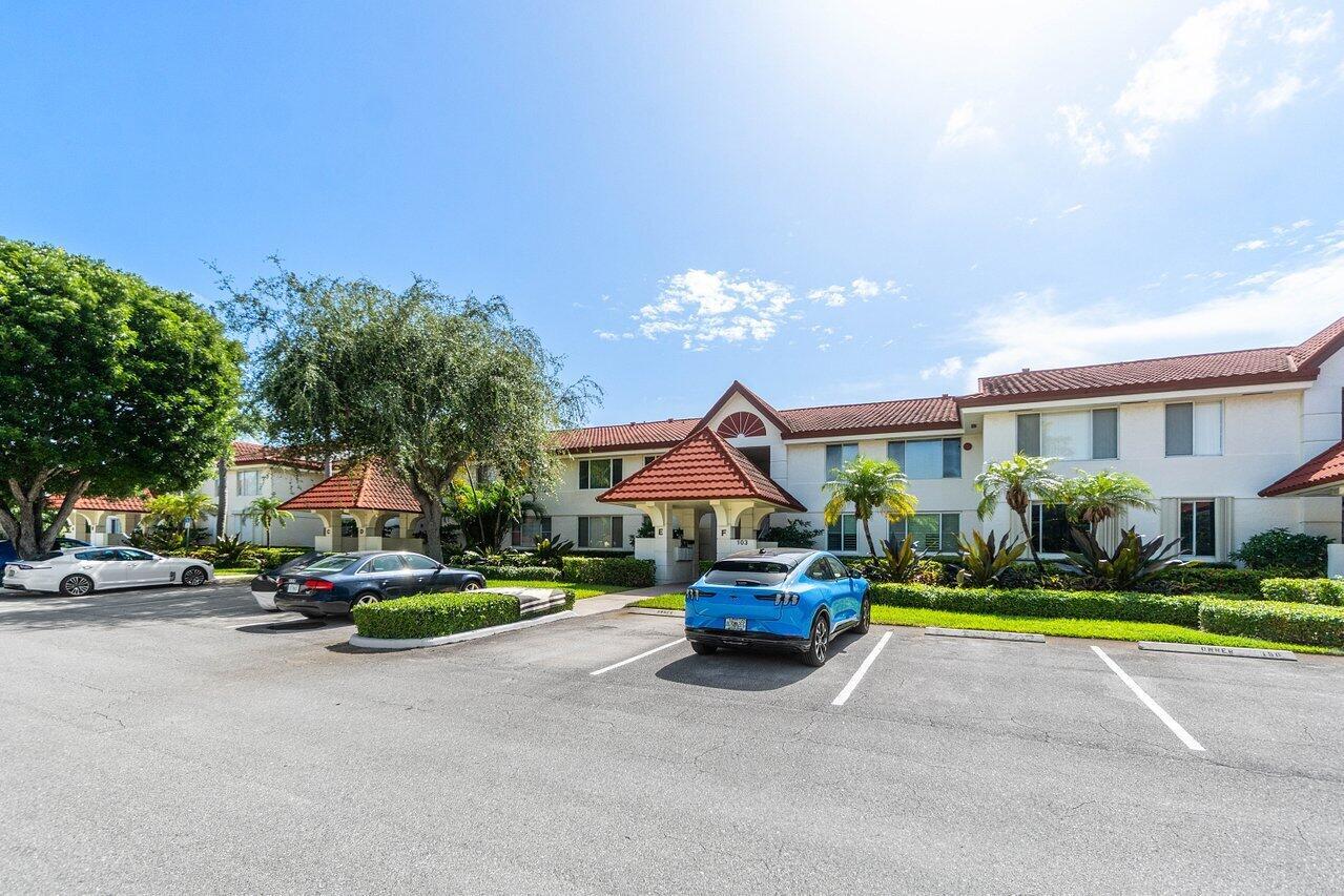 HALF MOON BAY CONDO - Residential