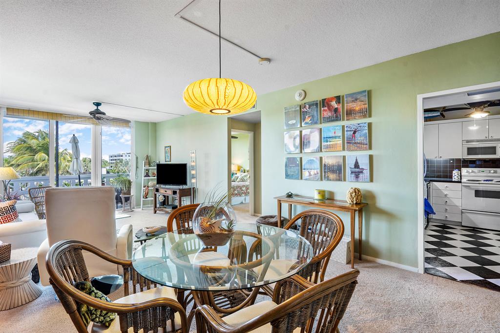 ROYAL SAXON - Residential