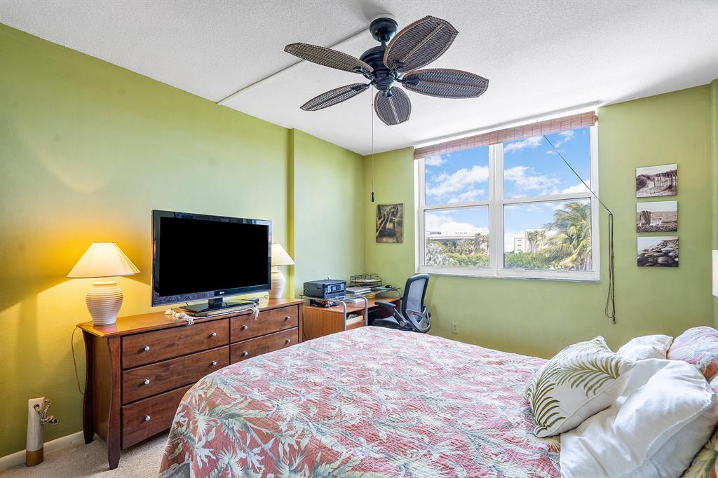 ROYAL SAXON - Residential